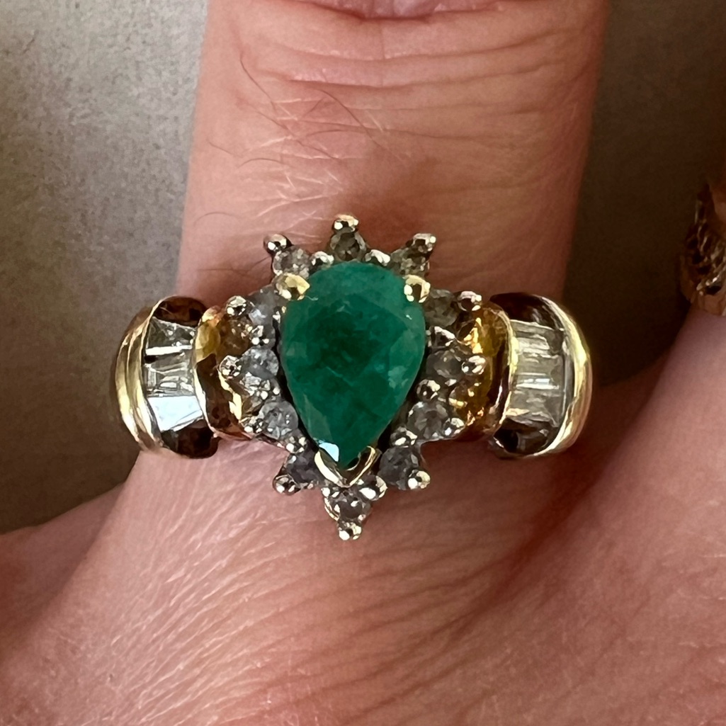 10k Solid Good Vintage Emerald And Diamond Ring Perfect Condition